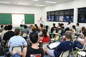 sacolas-de-tnt-para-instituicoes-de-ensino Aplicação